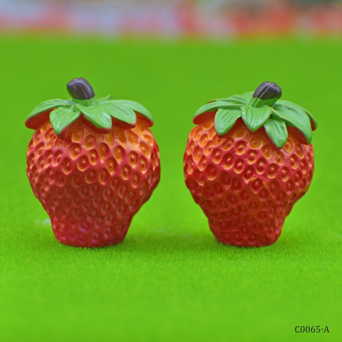 Miniature Model Strawberry Fruit 2Pcs (C0065-2) C0065-A