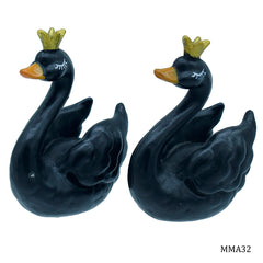 Miniature Model Swan Black 2P (C1004-2) MMA32